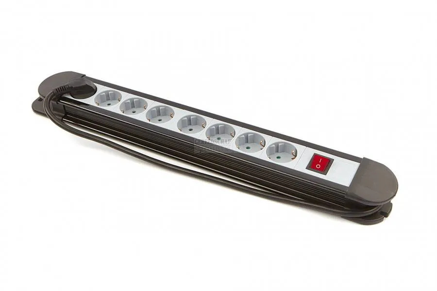 Relectric stekkerdoos 4 Voudig met 1,5 meter kabel 3 x 1,5 mm